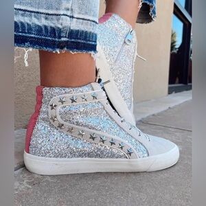 Vintage Havana Ray Women’s High Top Glitter Sneakers Silver and Pink Size 11